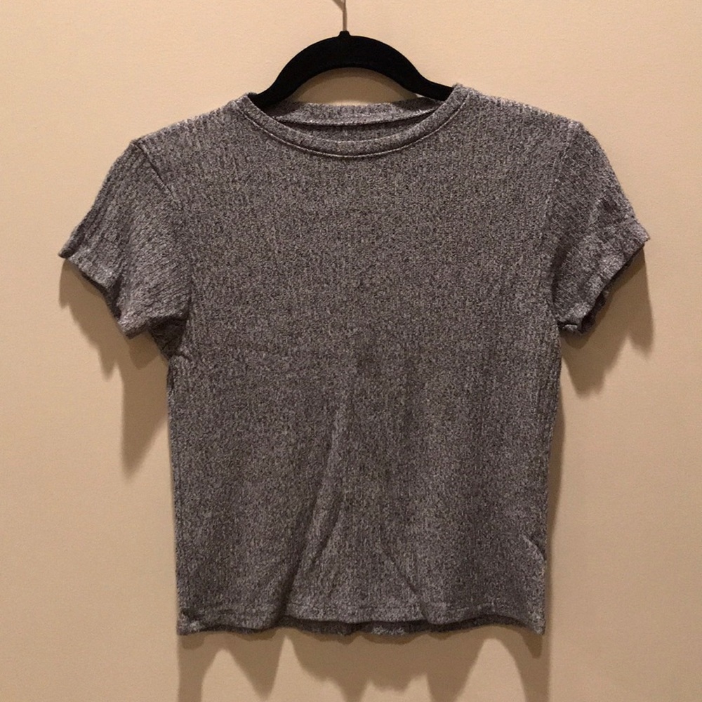 WORN ONCE Cropped Ribbed Grey Top